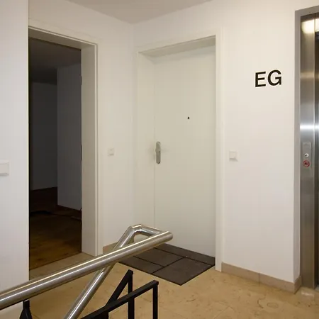 Neu! Bessa Homes Deluxe 6 Personen Klima Garten King Size Betten Apartment *